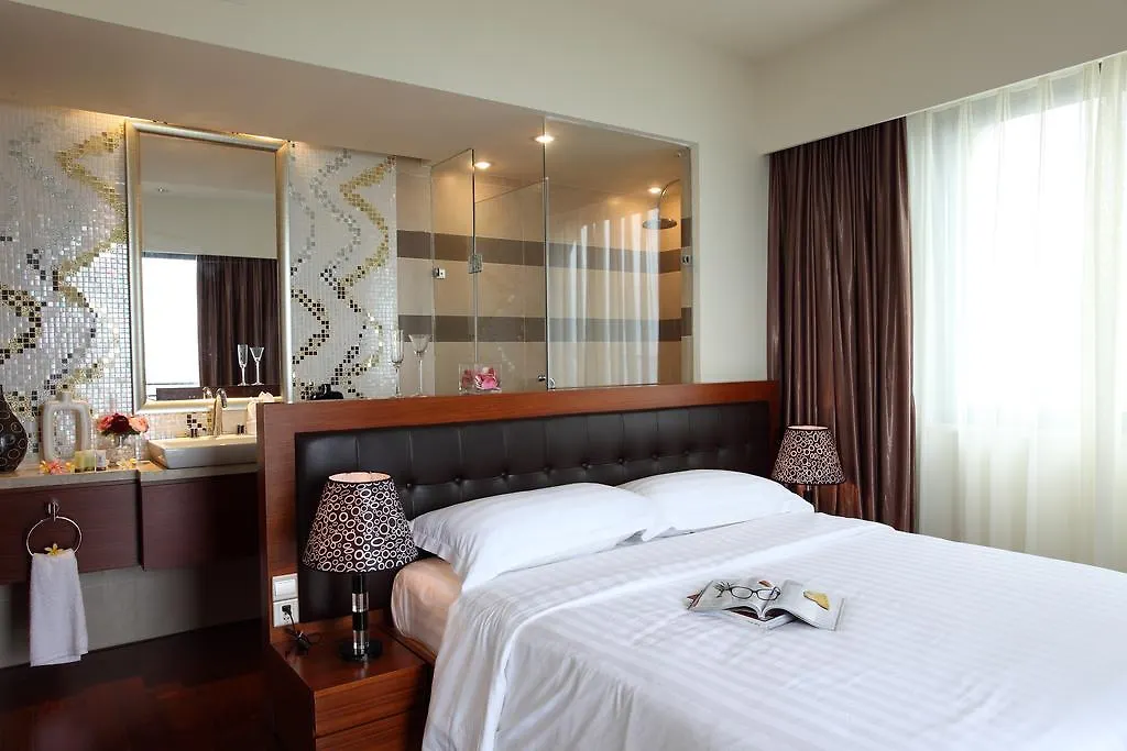 *****  Lacosta Seaside Resort Hotel Sanya Китай